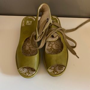 London Fly Sandals